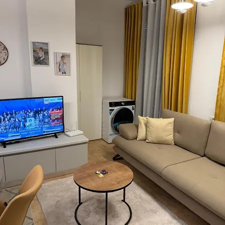 Family Apartment *