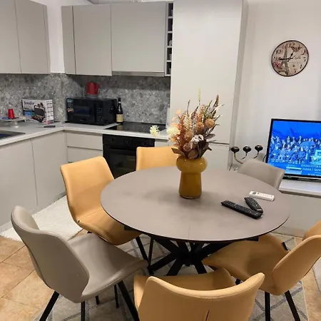 Apartment Family Golem (Tirana)